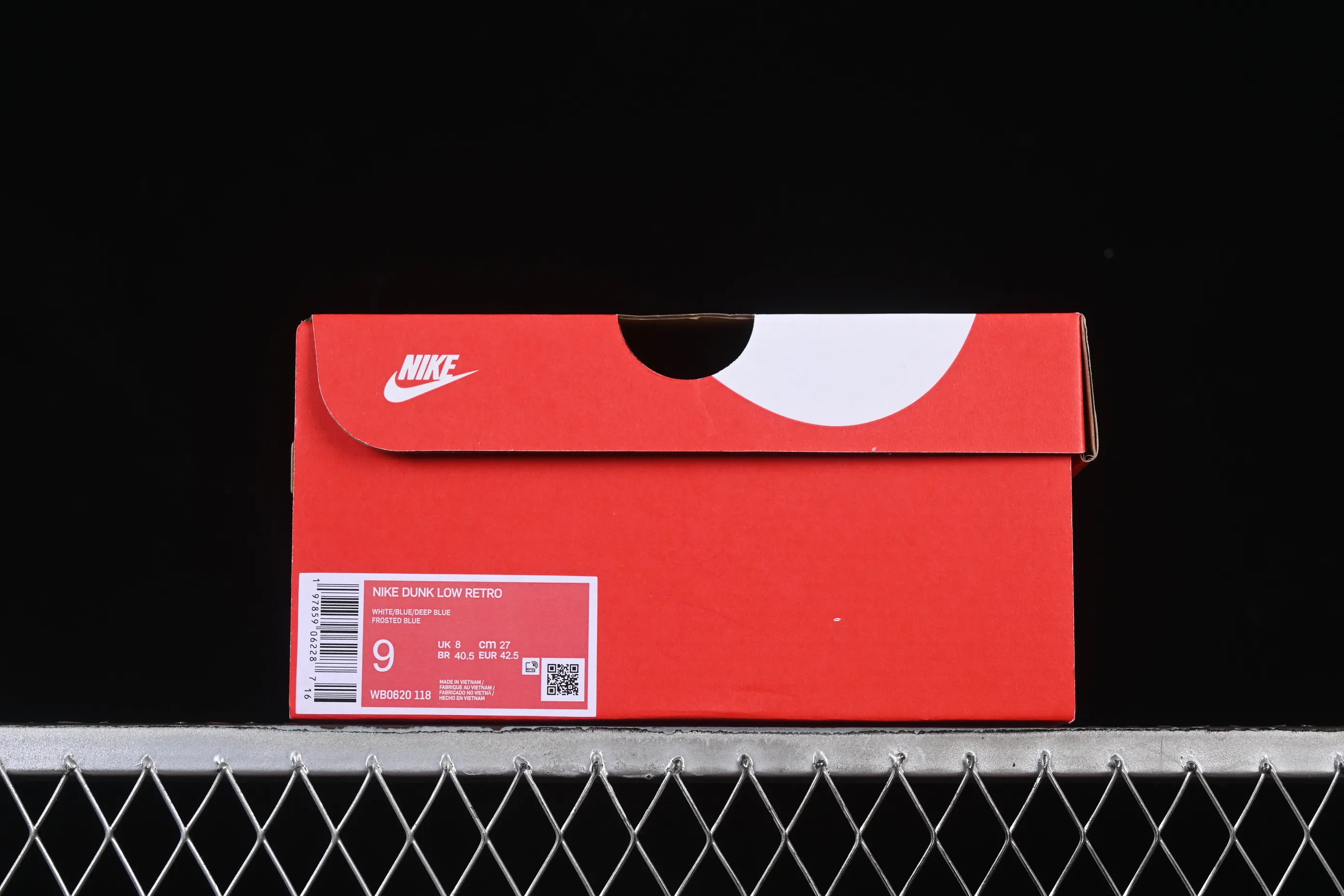 All Categories Nk SB Dunk Series Nk SB Dunk Low High-end Customized Low-top Shoes Nike SB Dunk Low "Just Do It" Straps Anniversary High-end Customized Low-top Casual Shoes WB0620-118